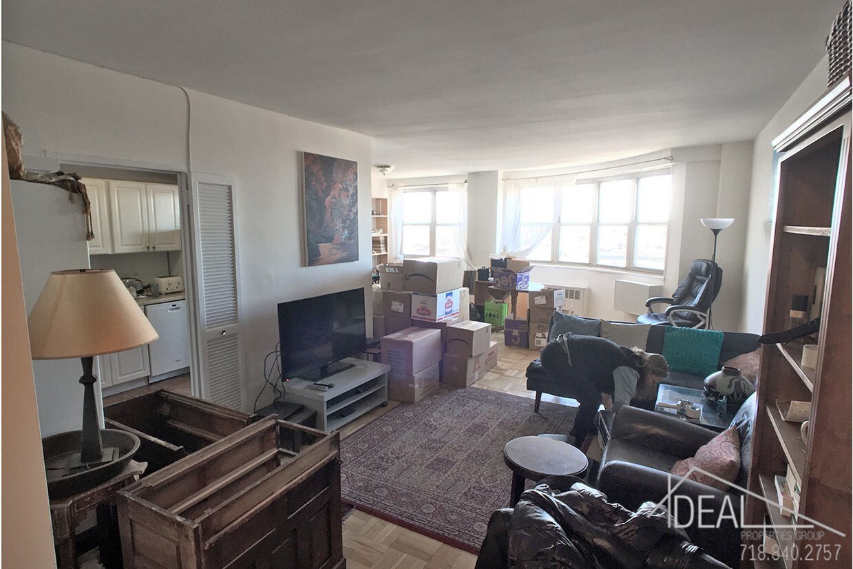 Foto principal - 455 Ocean Pkwy