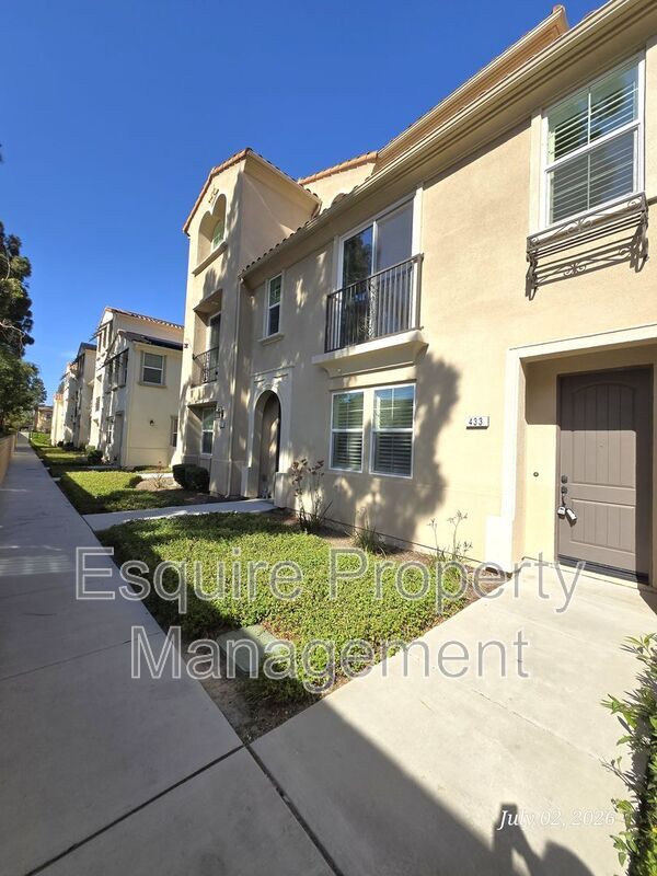 Building Photo - 433 Castiano St