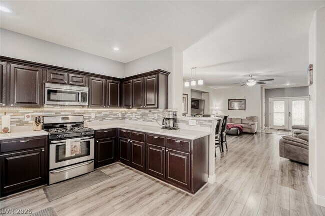 Foto del edificio - 9434 Marshall Creek St