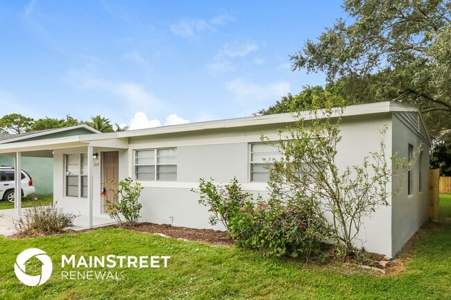 Building Photo - 3153 SE Banyan St