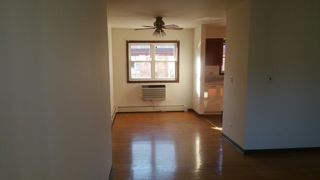 DINING AREA - 4528 N Seeley Ave