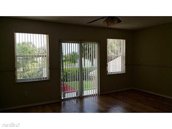 Building Photo - 1238 NW 170th Ave
