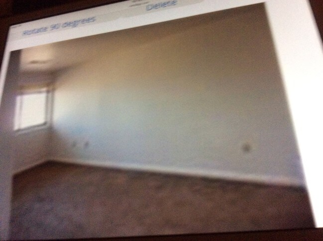 Building Photo - 150 Royal Oak Dr