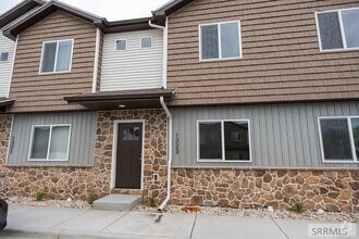 Building Photo - 1323 Boston Ct
