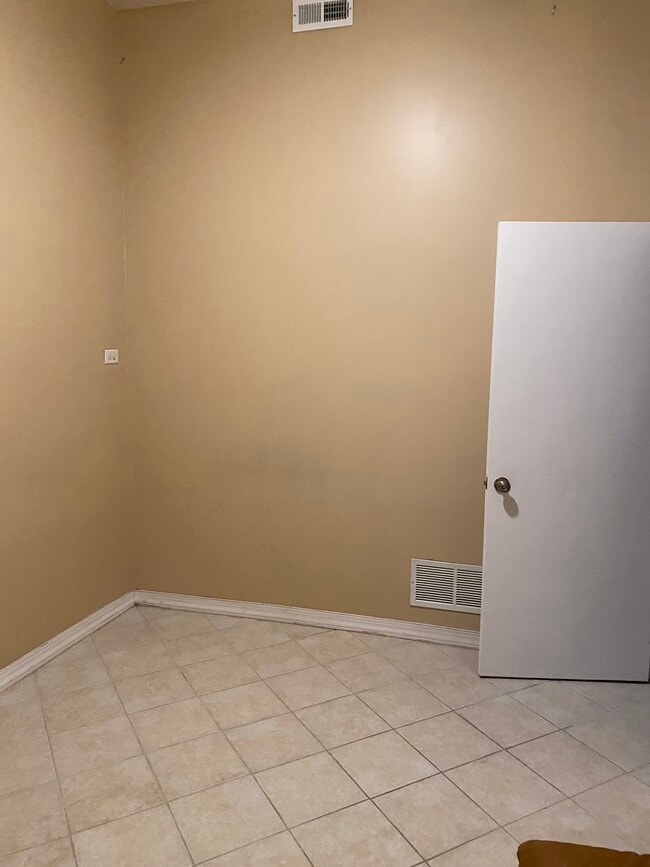 Bedroom view 1 - 1800 W 21st Plz