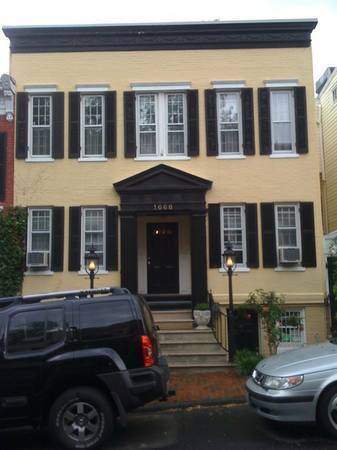 Building Photo - 1666 32nd St NW