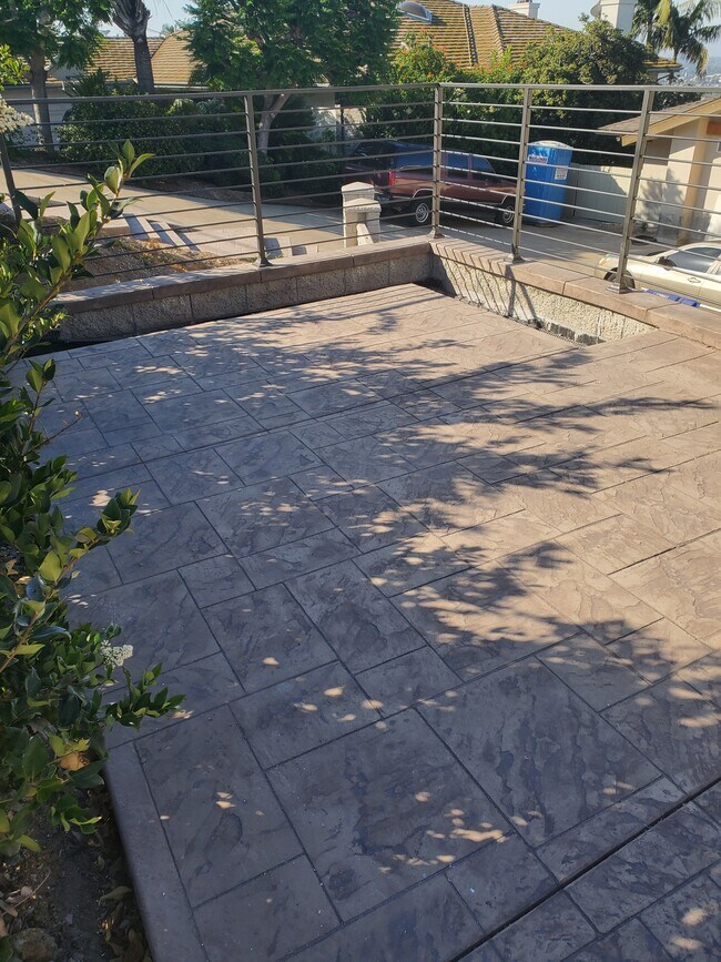 Área de patio - 6475 Dwane Ave