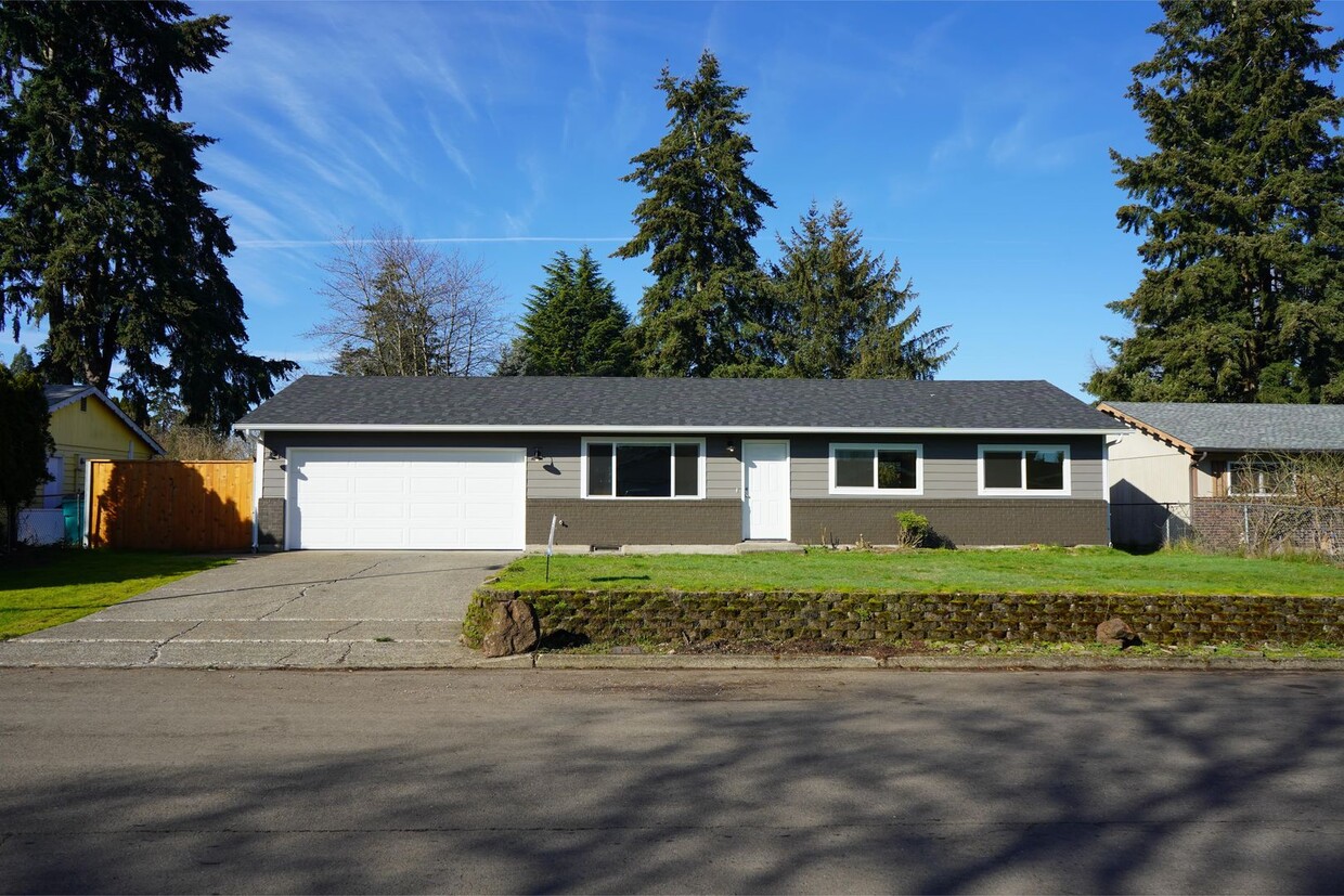 Foto principal - 7714 NE 127th Ave