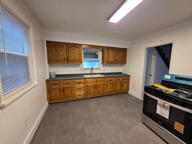 Building Photo - 4 Bedroom House for Rent in Shaler Schools !