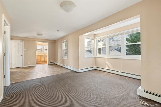 Foto del edificio - 8 Garfield Ave