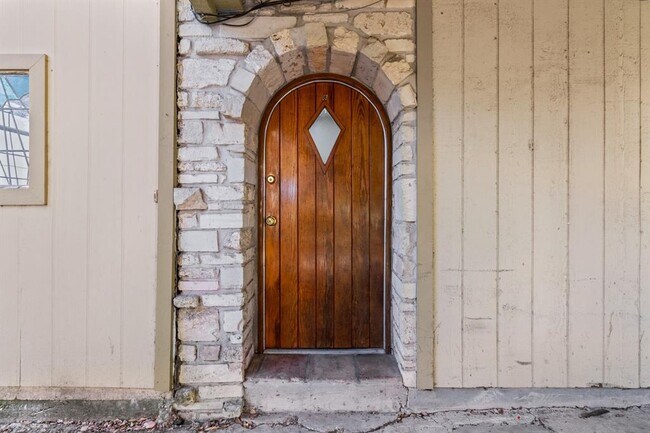 Foto del edificio - 1713 Cinnamon Path