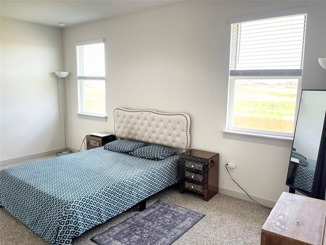 Building Photo - 627 Concho River Dr