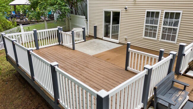 Foto del edificio - 5 Thorton Ct