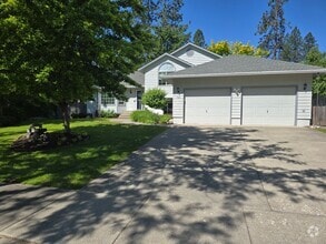 Building Photo - 704 S Shoreline Ct
