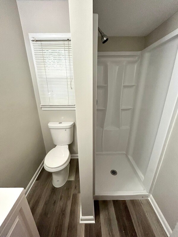 Foto del edificio - 3812 Rosehaven Dr