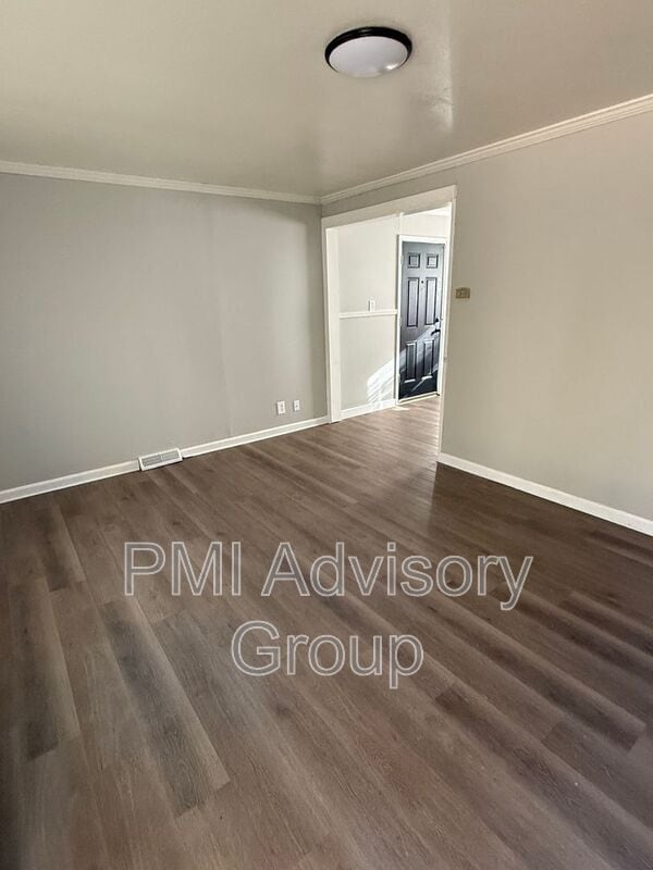 Building Photo - 3308 SE Ohio Ave