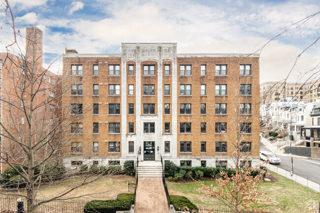Building Photo - Richelieu Condominium