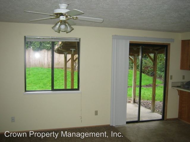 Building Photo - 1810 Whitcomb Ct NW