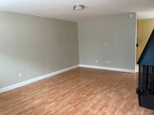 Building Photo - 1711 Huntington Ln