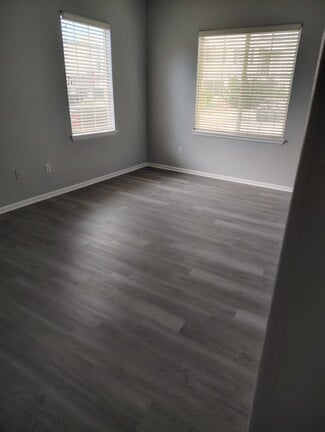 Building Photo - 15700 E Jamison Dr