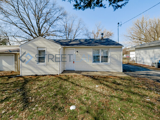 Building Photo - 115 Anistasia Dr