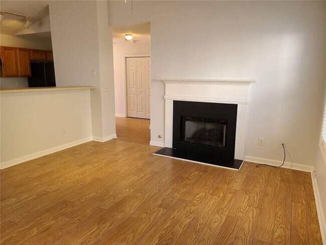 Foto del edificio - 363 Greystone Pkwy