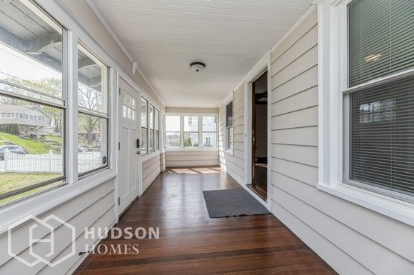 Foto del edificio - 676 Broadview Terrace