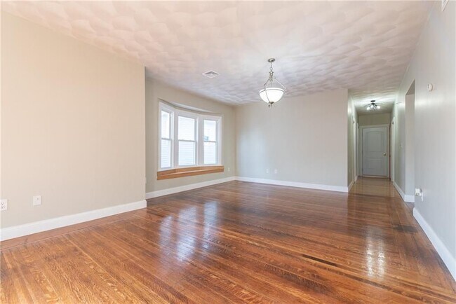 Foto del edificio - 29 Marlborough Ave