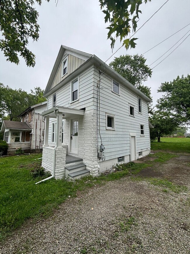 Foto del edificio - 2469 28th St SW