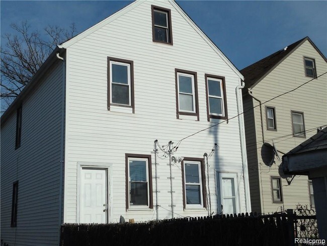 Foto del edificio - 9537 McDougall St