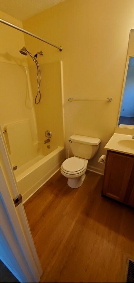 Foto del edificio - 1412 Ritchie Ct