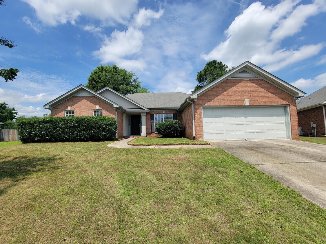 Primary Photo - 4740 Waltons Cir