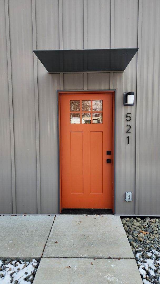 Building Photo - 521 Montana Ave