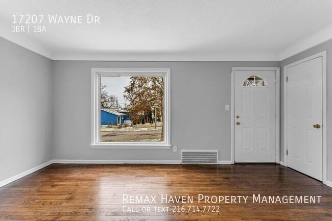 Building Photo - 17207 Wayne, Cleveland- Spacious 3 bedroom...