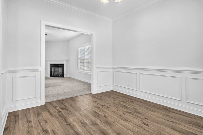 Building Photo - 4 bedroom 2.5 bath home in Onslow Bay