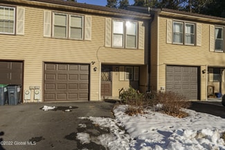 Building Photo - 12 Whispering Pines Rd
