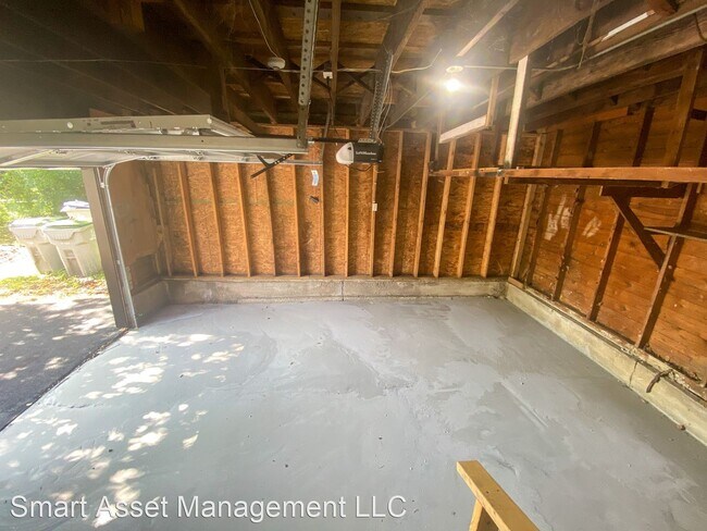 Building Photo - 3 br, 1 bath House - 4747 N 57th Street