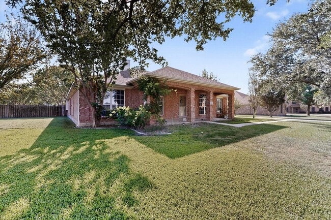 Foto del edificio - 920 Mason Ln