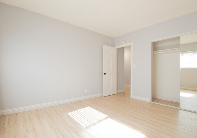 Foto del edificio - 125 E Spring St