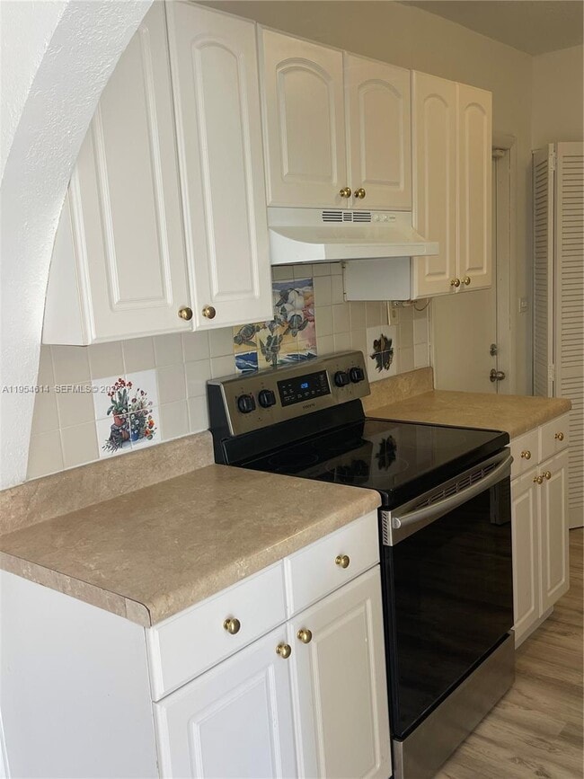 Foto del edificio - 1531 N 69th Terrace