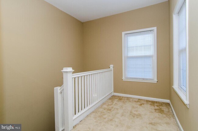 Foto del edificio - 4021 Barrington Rd