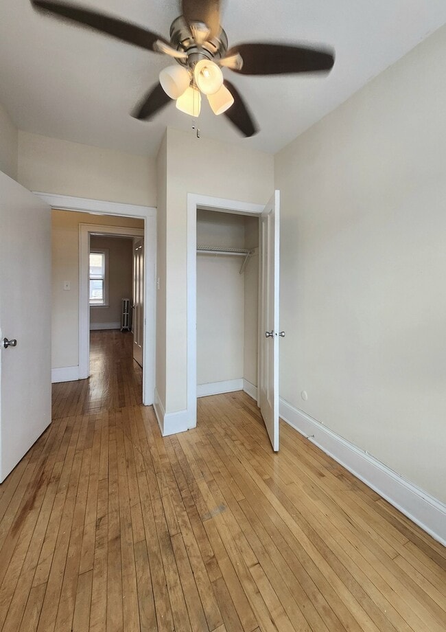 Foto del edificio - 4817 N Springfield Ave