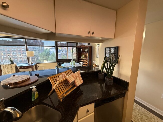 Building Photo - 127 Greyrock Pl