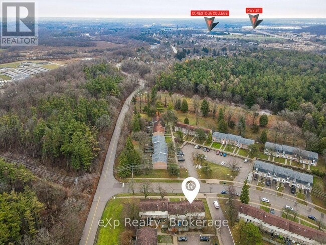 Building Photo - 165 Green Valley Dr