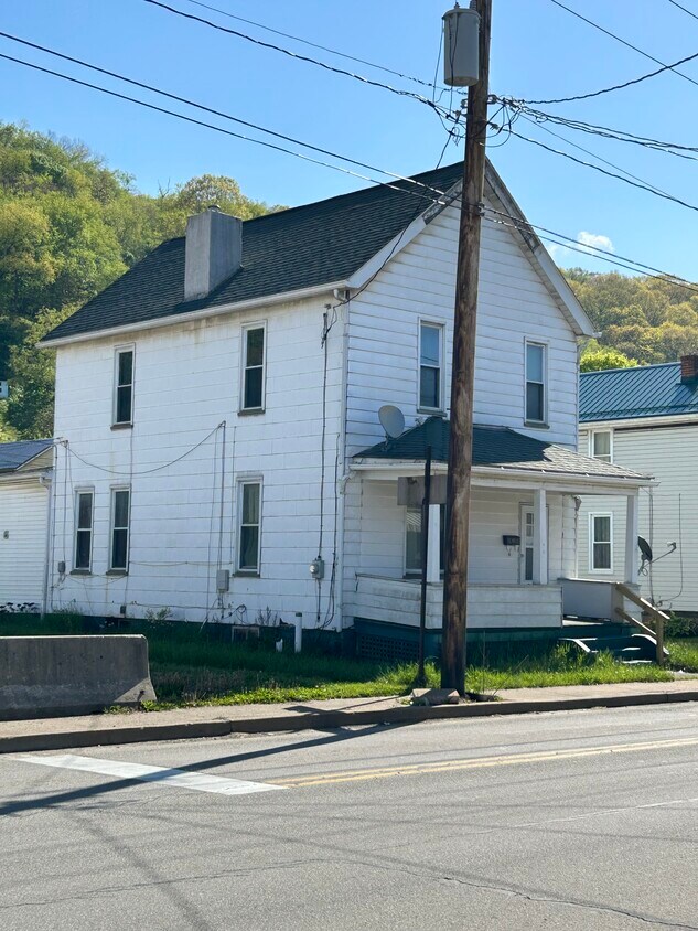 Primary Photo - 1190 Lincoln St