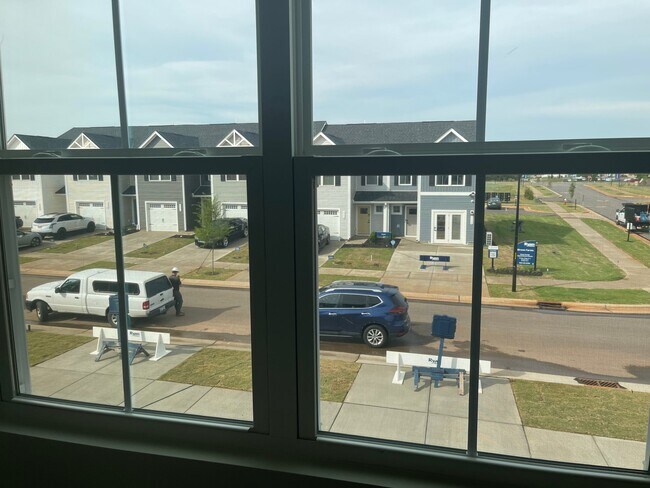 Foto del edificio - 1151 Robins Nest Dr