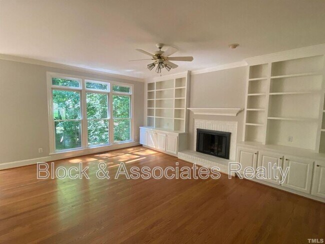 Foto del edificio - 10621 Cahill Rd