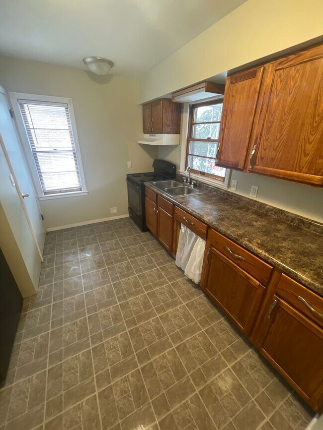 Foto del edificio - 6013-6015 Birch St