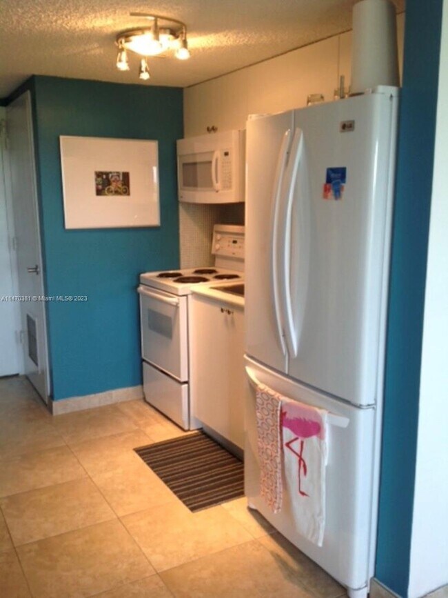 Foto del edificio - 3000 E Sunrise Blvd