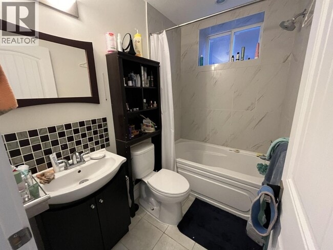 Photo du bâtiment - 25XX E 28th Ave